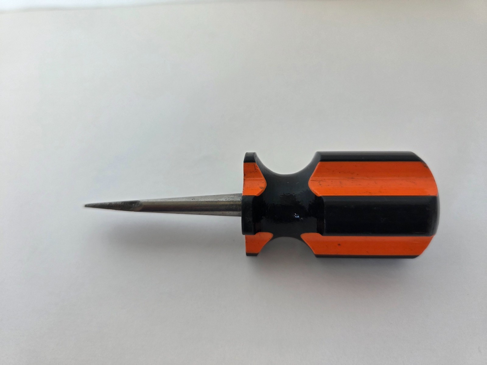 ROSCO USA Screwdrivers Stubby Short Flat head and Phillips Lot of 2 TOOLS