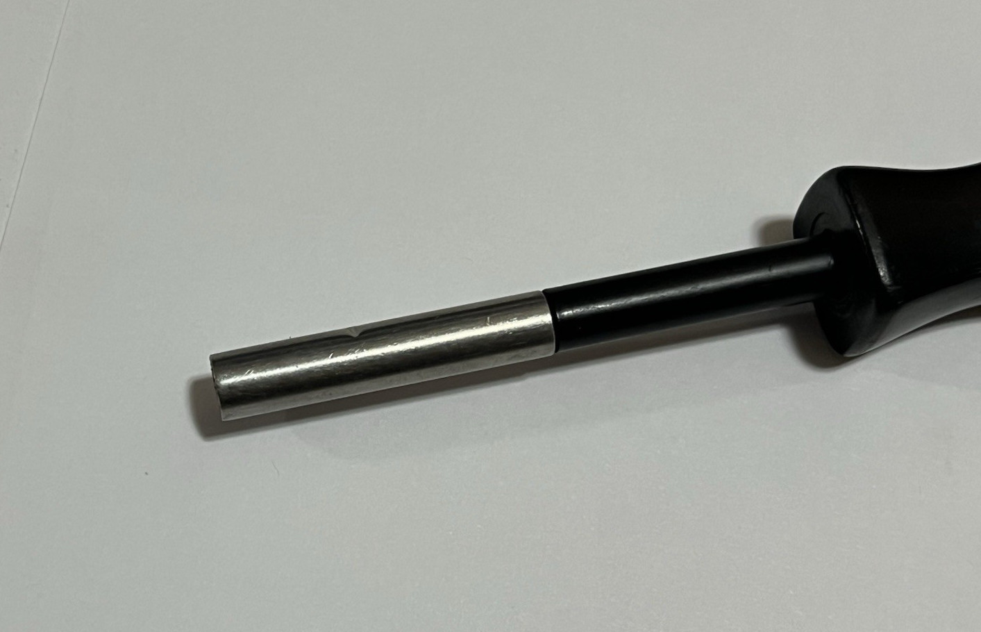 Snap On SSDM40A Magnetic Hex Bit Screwdriver Vintage Black Hard Plastic Handle