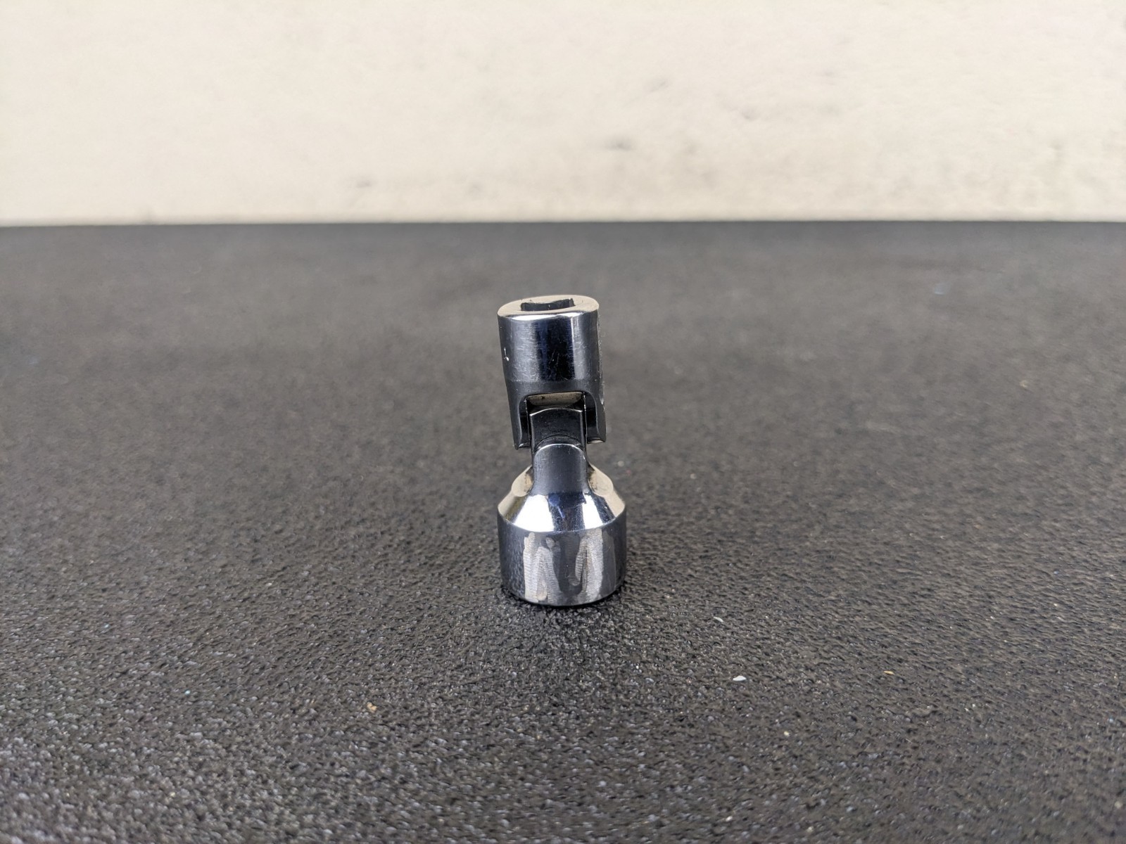 #bp603 Snap On 1/4” Drive 1/2” 12 Point Shallow Swivel Universal Socket TMU161A