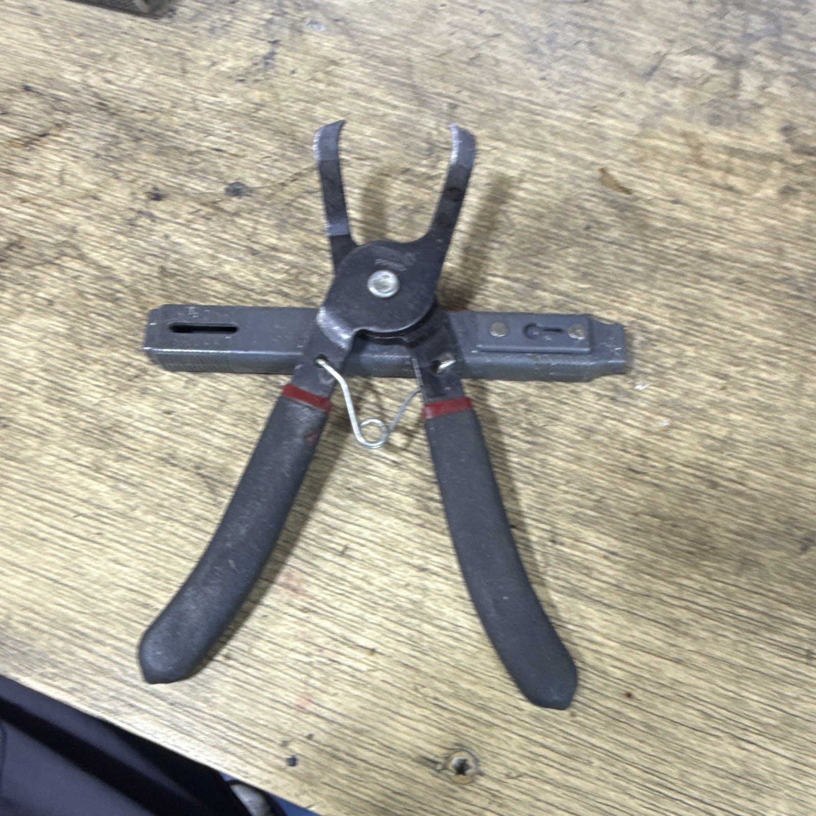 Matco Def And Fuel Line Release Pliers