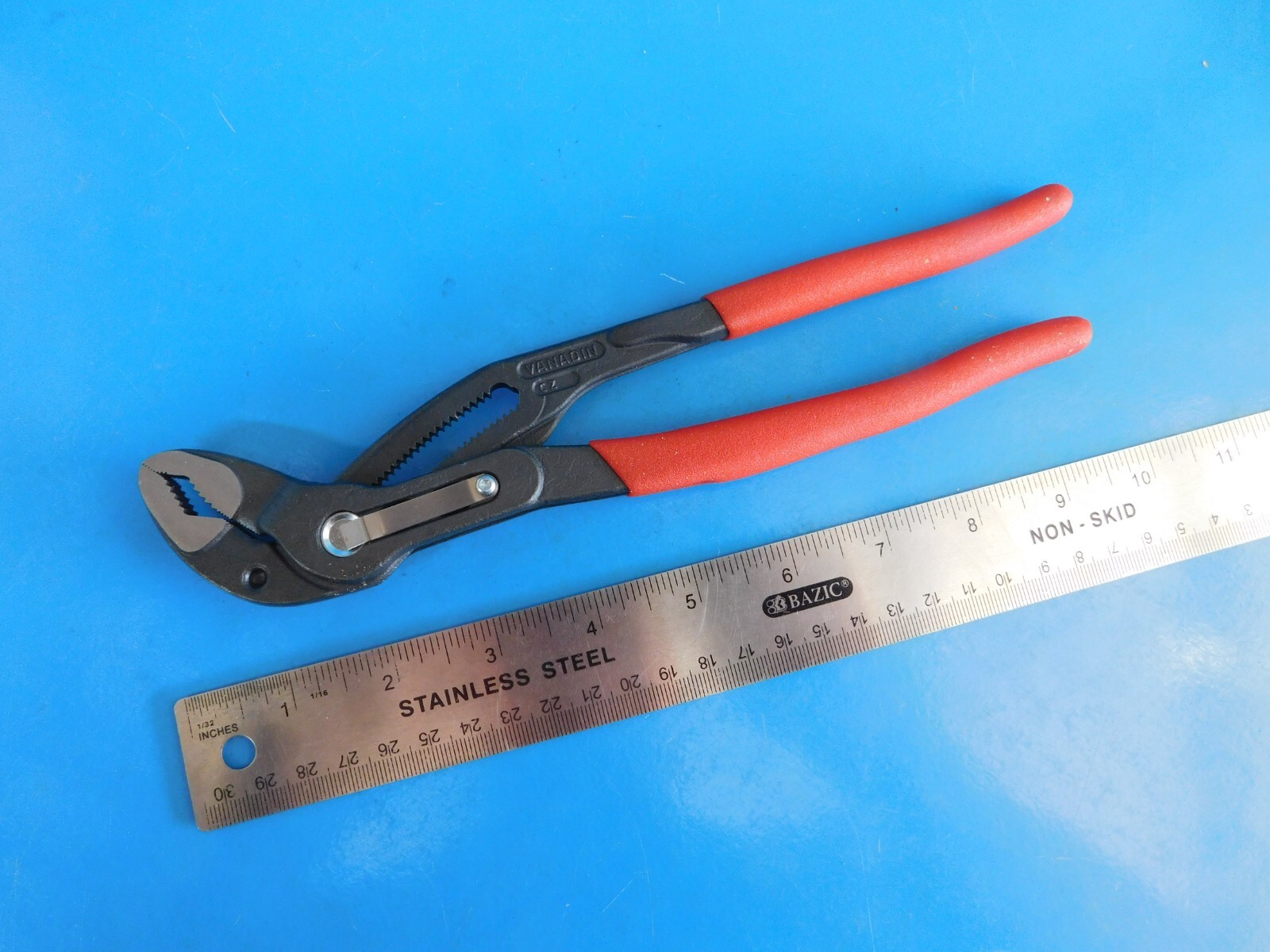NEW, MAC TOOLS, 10 IN. COBRA SELF GRIPPING PLIERS, PART #P10C