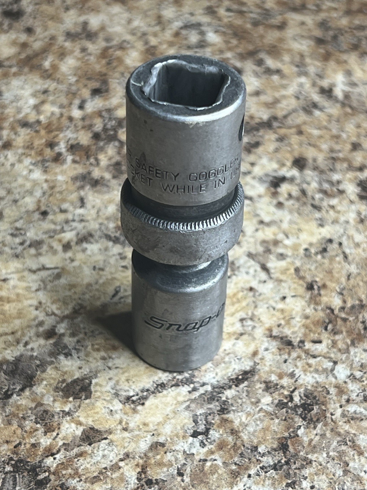 Snap On Tools IPL20A USA 1/2″ Drive 5/8″ Shallow 6Pt Impact Swivel Socket