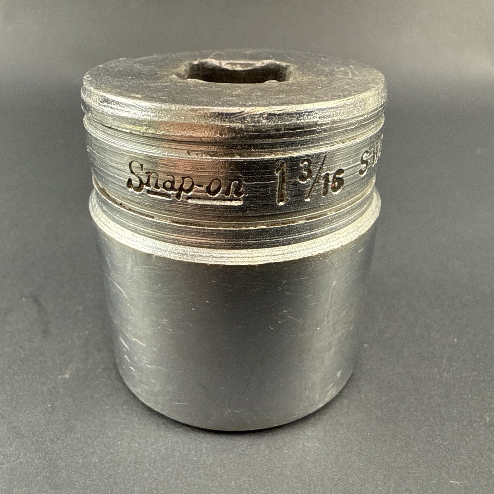 Snap On SW381 1/2″ Drive 12 Point 1-3/16″ Shallow Socket