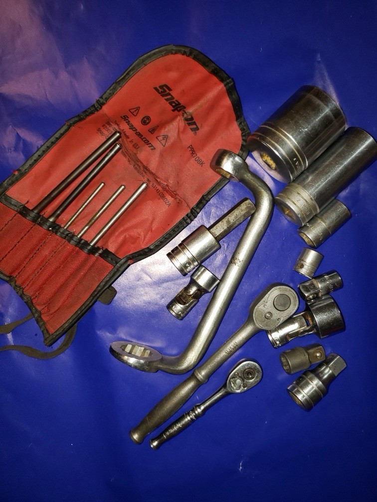Snap-on Tool Lot Mixed Bundle TM70B 1/4 Ratchet PPR70BK Punch Set Sockets S321