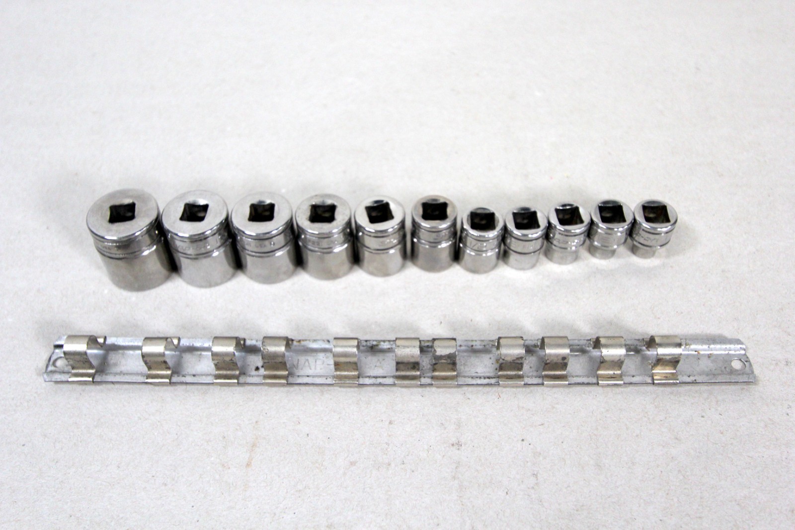 Snap-on F081 – F281 3/8″ Drive 12 Point 11 Piece SAE Chrome Set SEE DESC