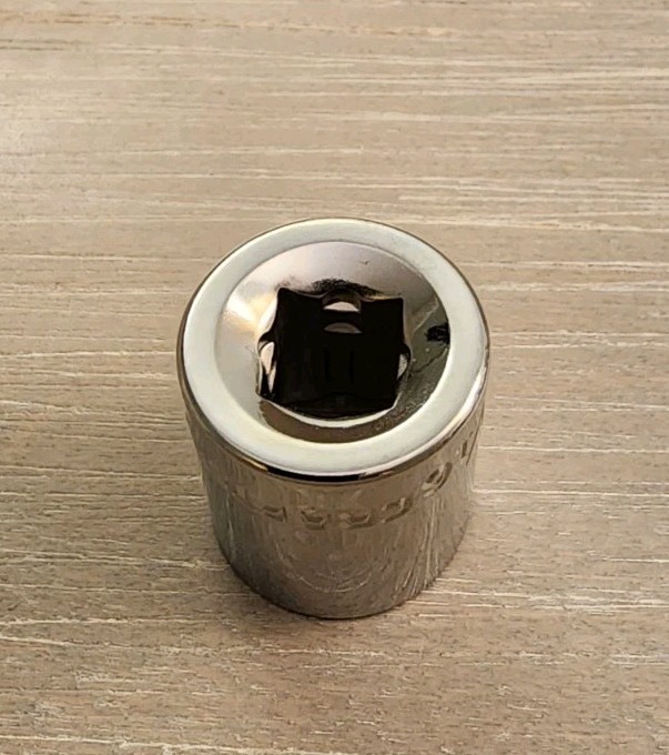 Craftsman 11/16″ Socket 12 Point 3/8” Drive S-AF 44336