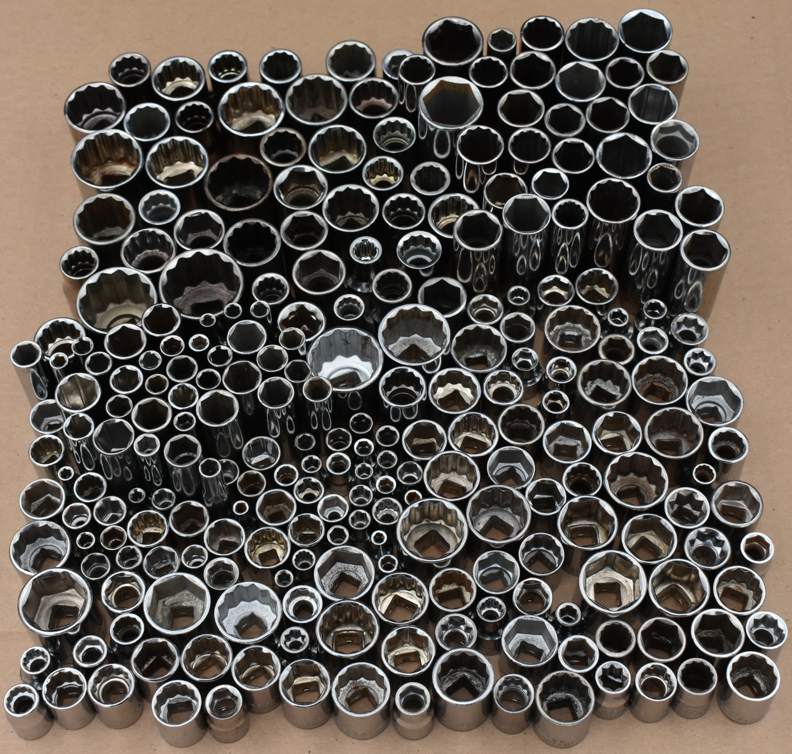 CRAFTSMAN CHROME SOCKET LOT OF 250, 1/4″, 3/8″, 1/2″ DRIVE, 6-POINT & 12-POINT
