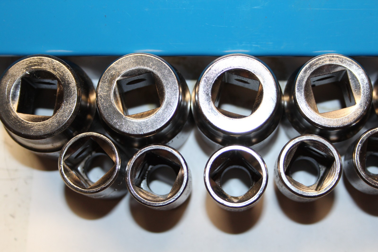 MATCO TOOLS 18 PIECE 1/2″ DRIVE METRIC 6 POINT CHROME SOCKET SET SCM186T USA