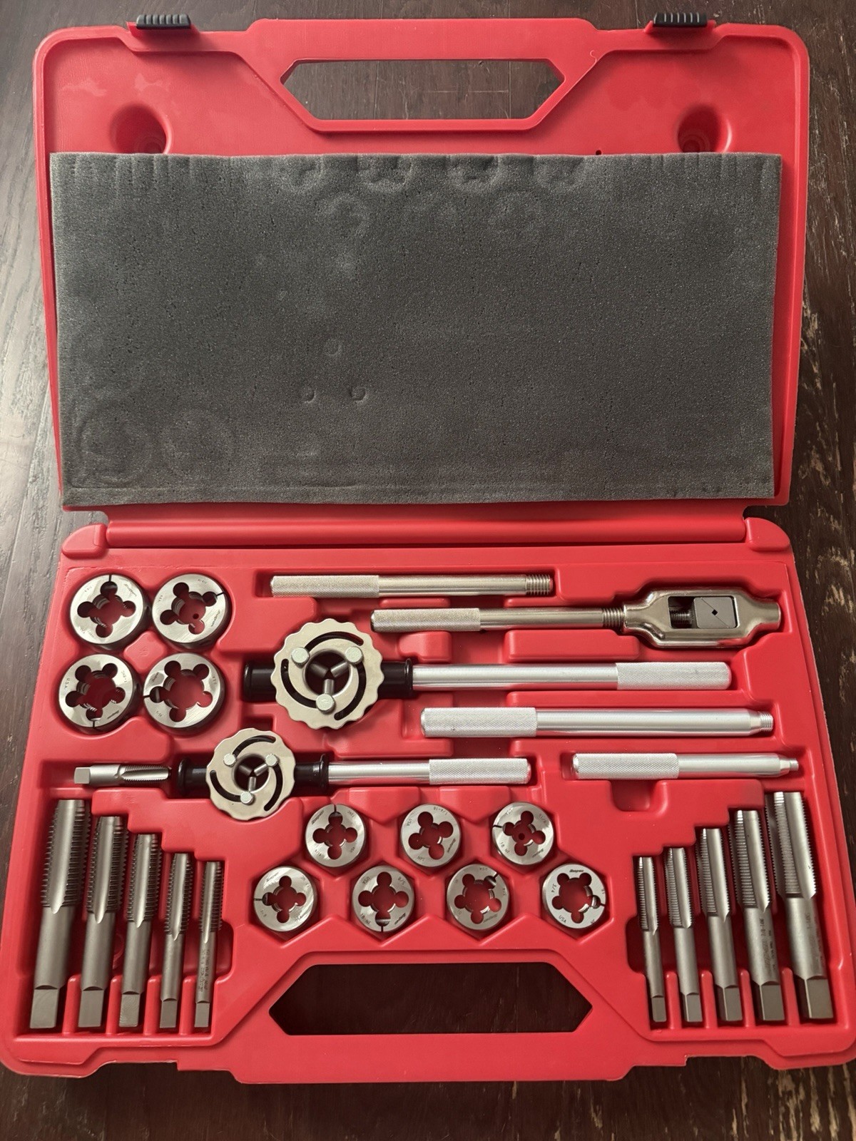 NEW NOS Snap-on™ TD9902B 25-piece Tap and Die Set SAE in Case 1/2″ – 1″ NF NC