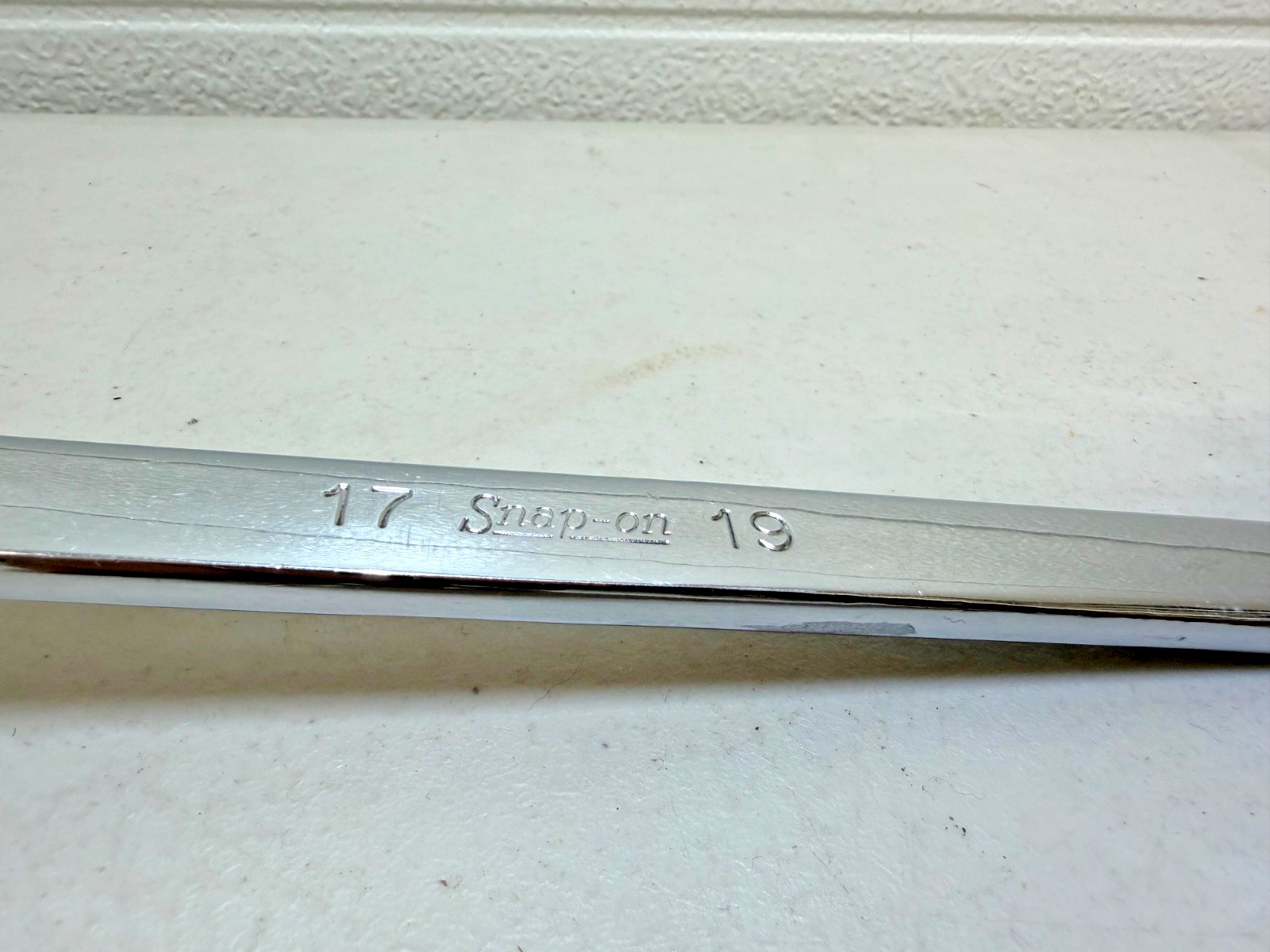 Snap On XOM1719 Metric 12 Point Double Box End 17mm / 19mm Deep Offset Wrench
