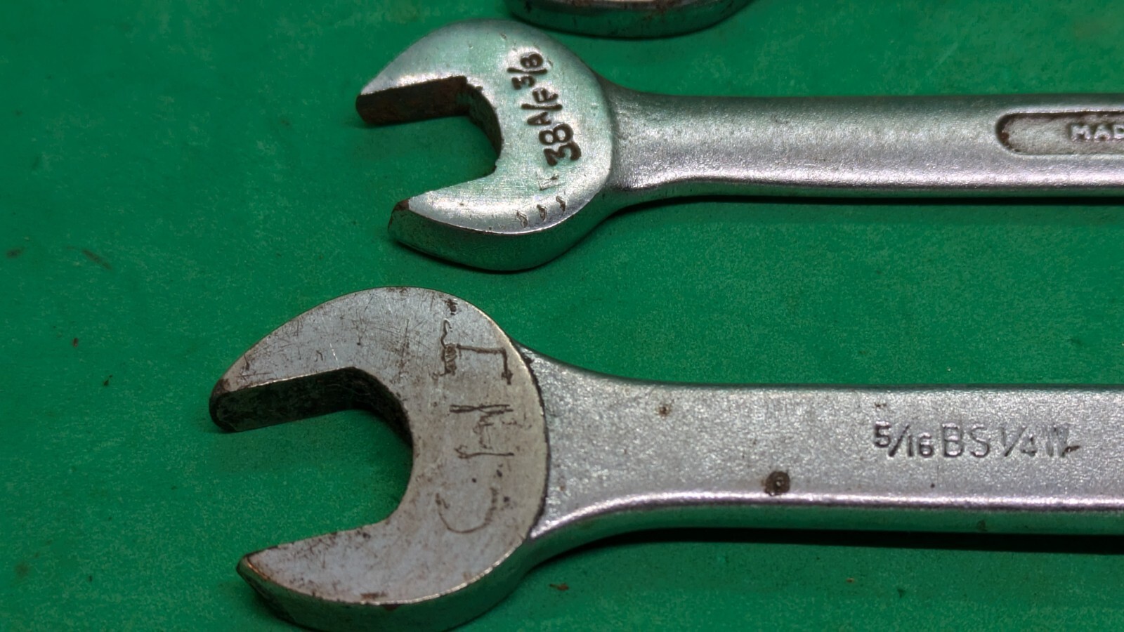 6 x BRITOOL Spanners. 5 x Open Ended, 1 x Combination. Metric and Imperial