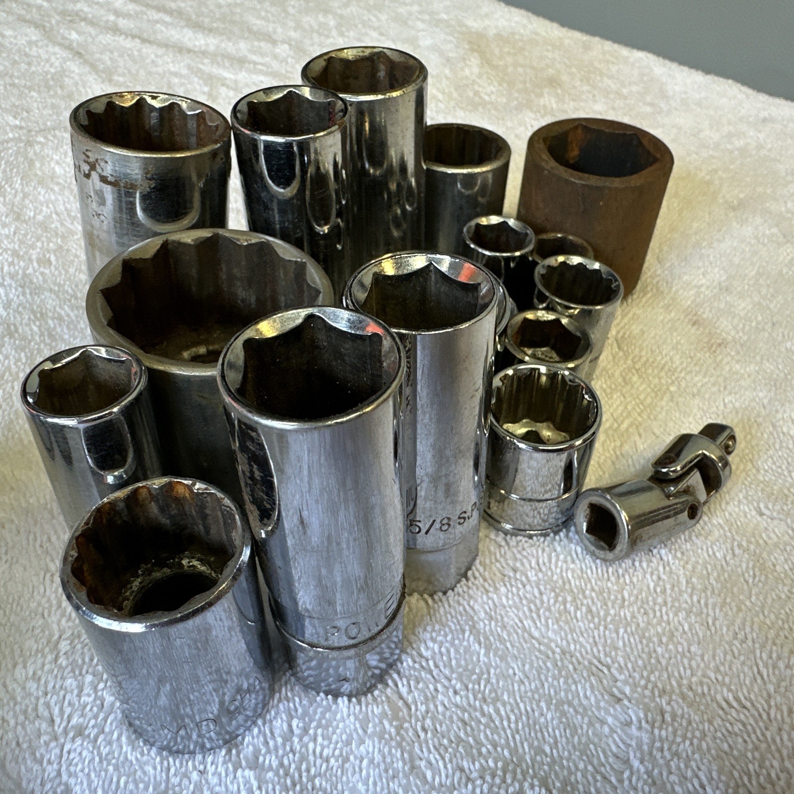 Lot Of Assorted Sockets Husky Williams Powerbuilt Challenger