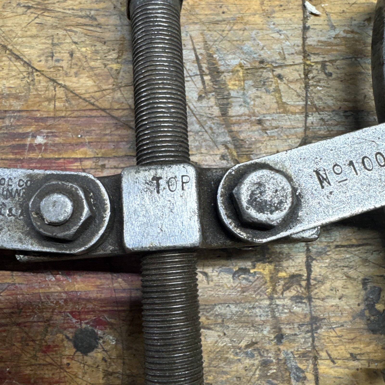 Vintage OTC Owatonna Tool CO NO 1002 2-Jaw Gear Pulley Puller 4.5” Arms
