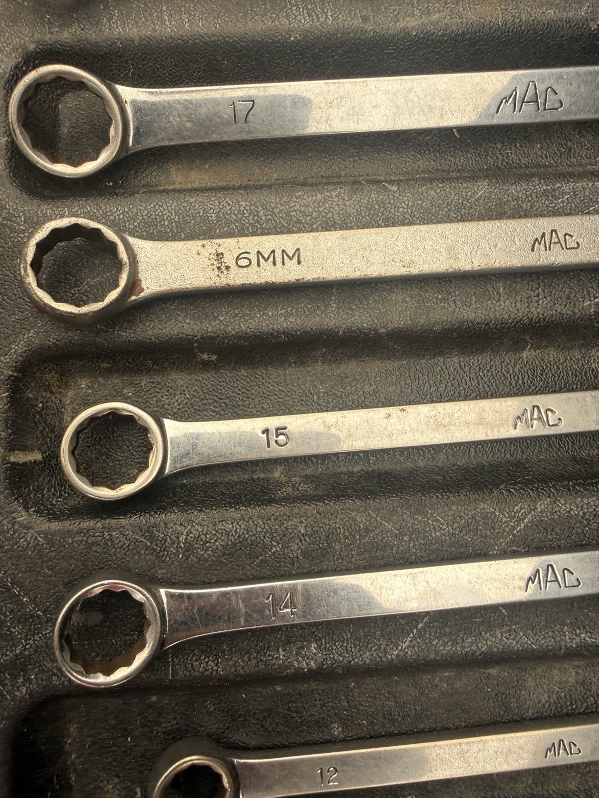 mac wrench set of 10 metric sizes 10mm to 19mm Missing 13mm