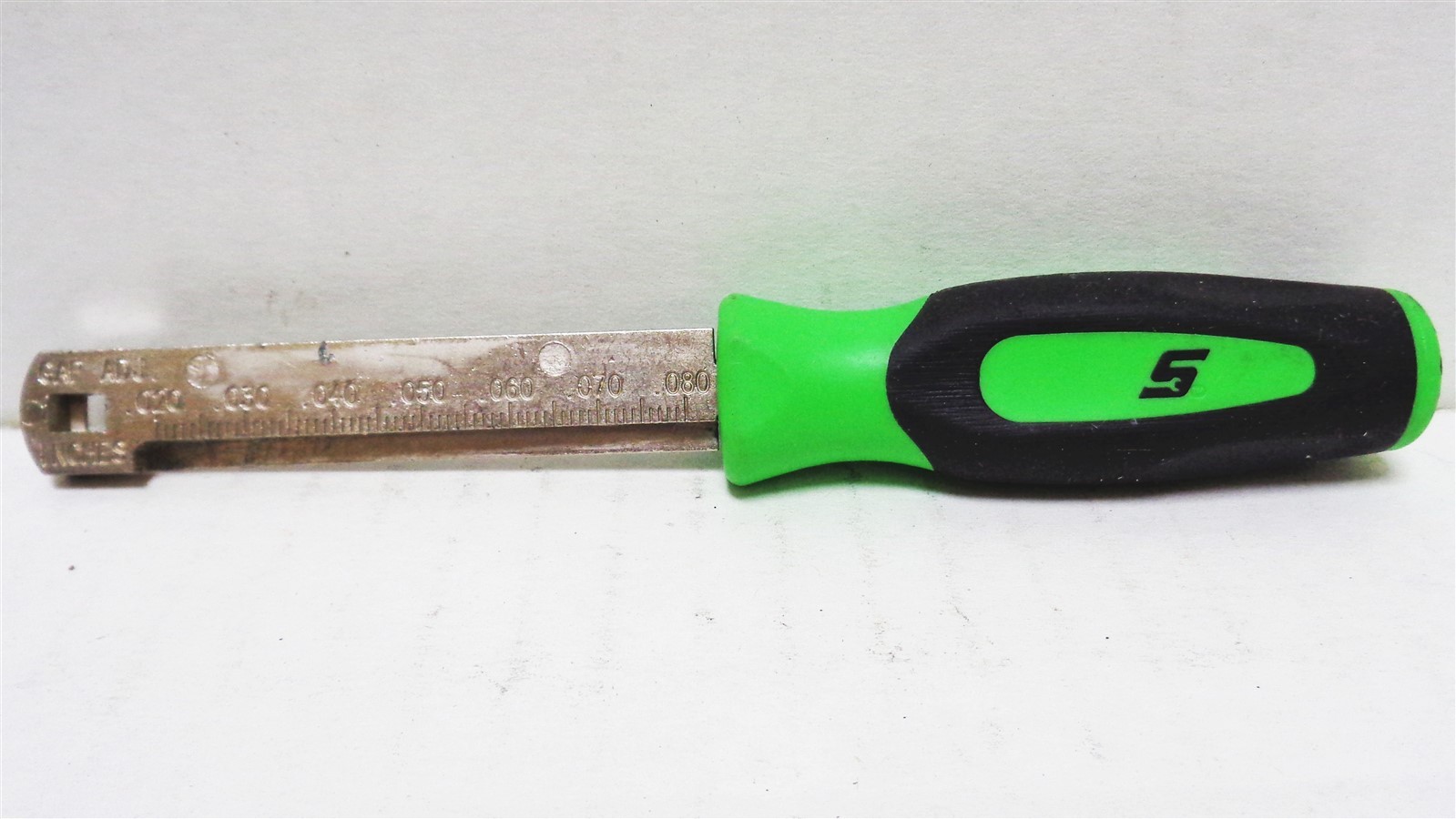 Snap-on FBP2GRN .020-.080″ (.55-2mm) Soft Grip Spark Plug Ramp Gauge (Green) USA