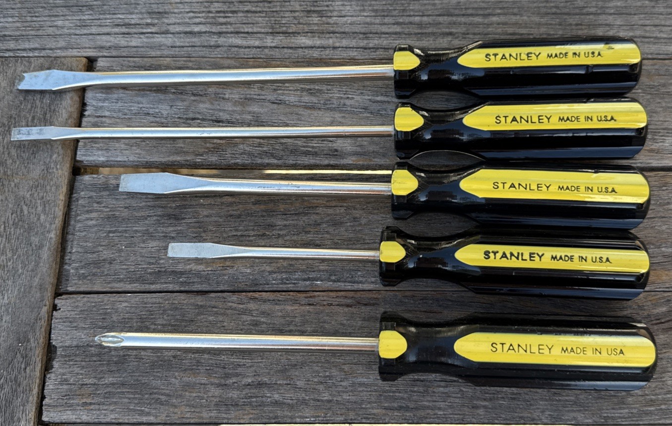 VTG Stanley 5pc Flathead Slotted Phillips Screwdrivers Made in USA Black Yellow