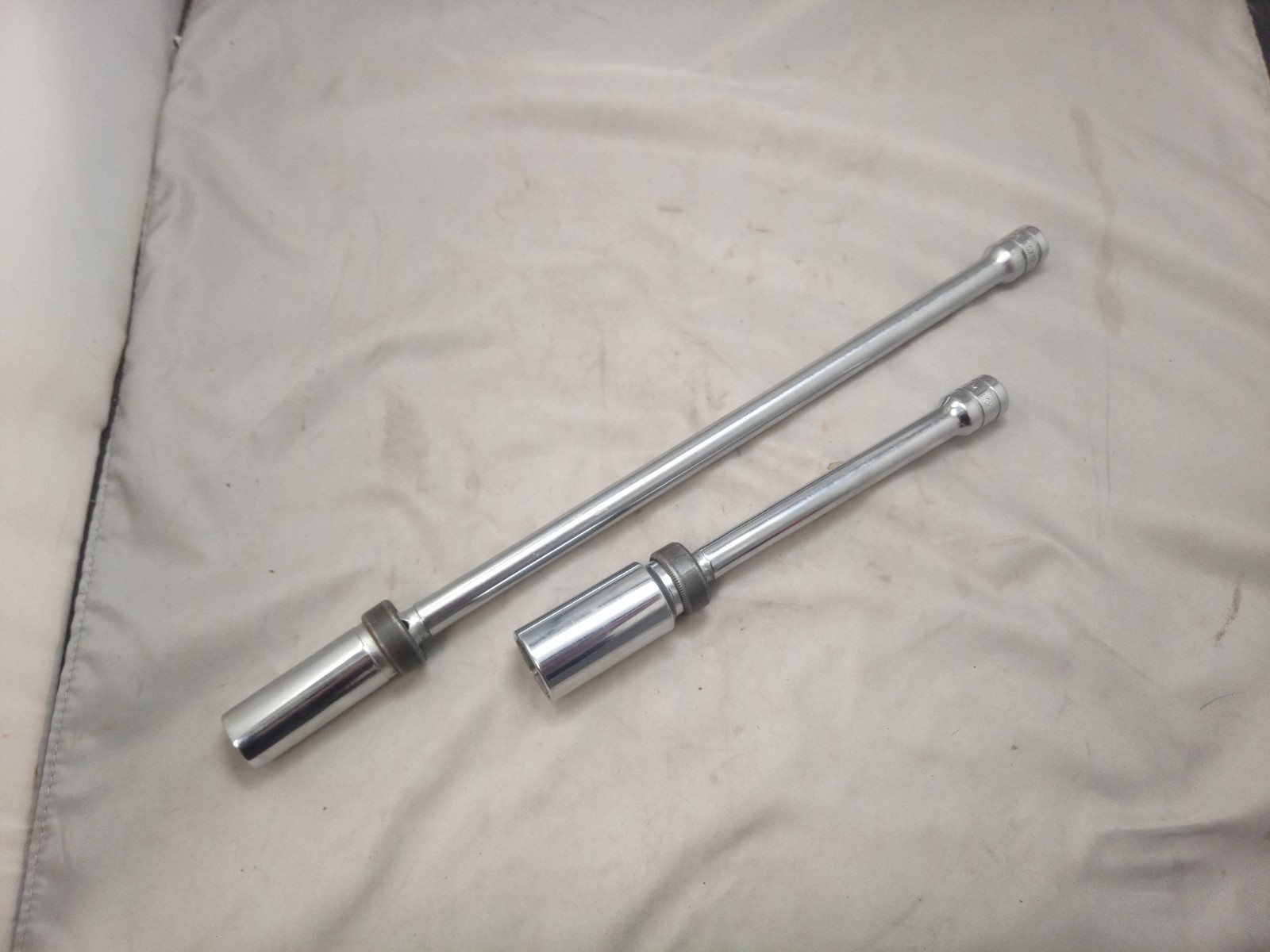 2 Snap-On Spark Plug Socket on Swivel Mounts FSX 1220 & 626 5/8″ & 13/16″