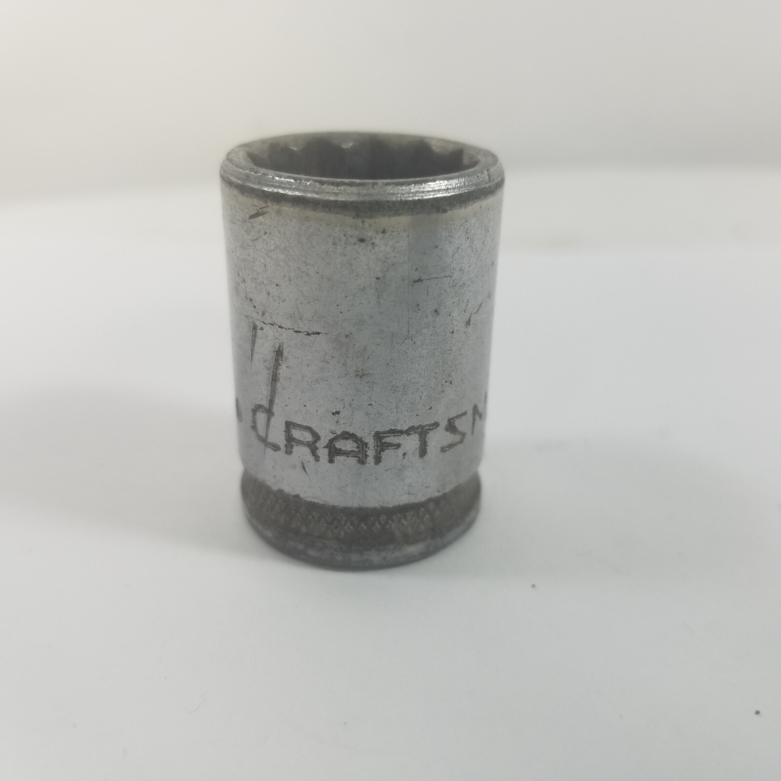 Craftsman 11/16in 1/2 drive 12pt Socket Knurled