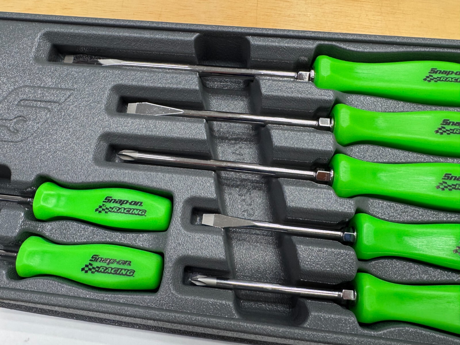 Snap-on Tools RARE RACING GREEN 7pc Hard Grip Combo Screwdriver Set SDDX70ARG
