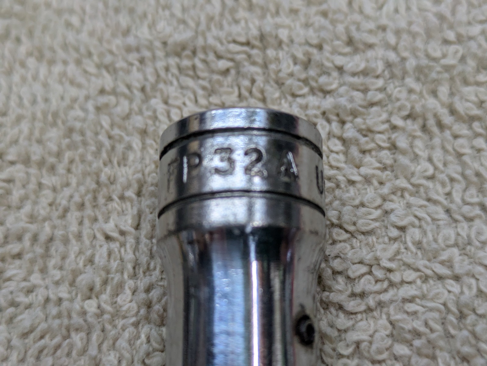 SNAP ON FP32A, 3/8″ SOCKET DRIVEN, #3 PHILLIPS SCREWDRIVER BIT.