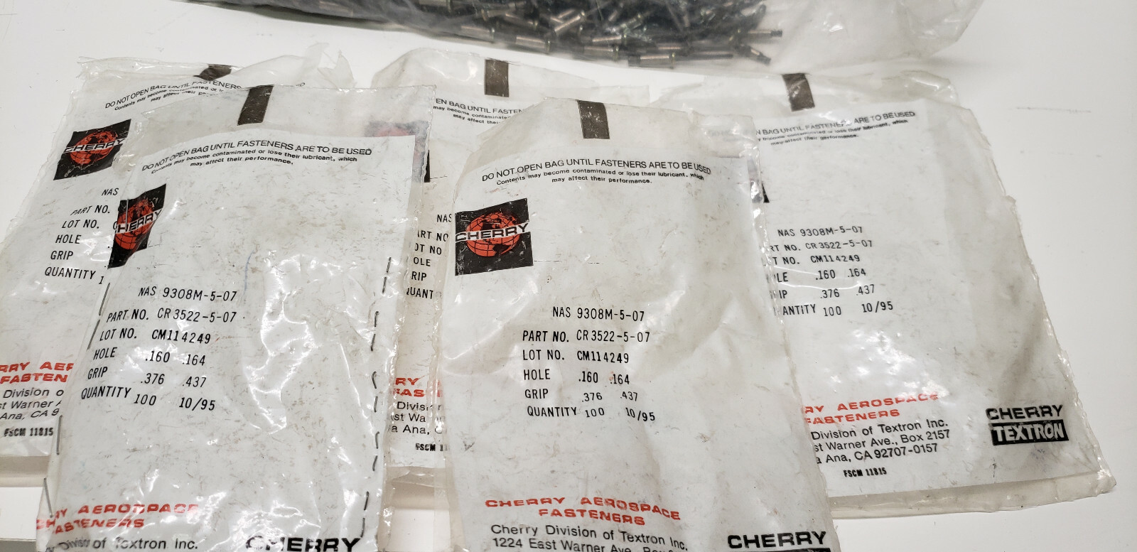 CR3522-5-7 Blind Rivot Pack Lot of aprox 450-490 units