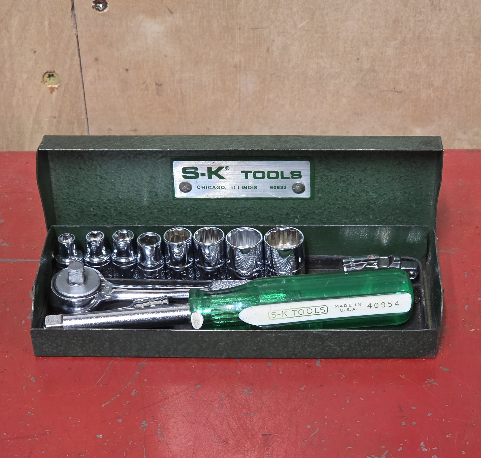 SK Tools 1/4″ Dr Socket Set 13pc 3/16 – 1/2″ USA Ratchet Driver Extsn Univ. Jnt.