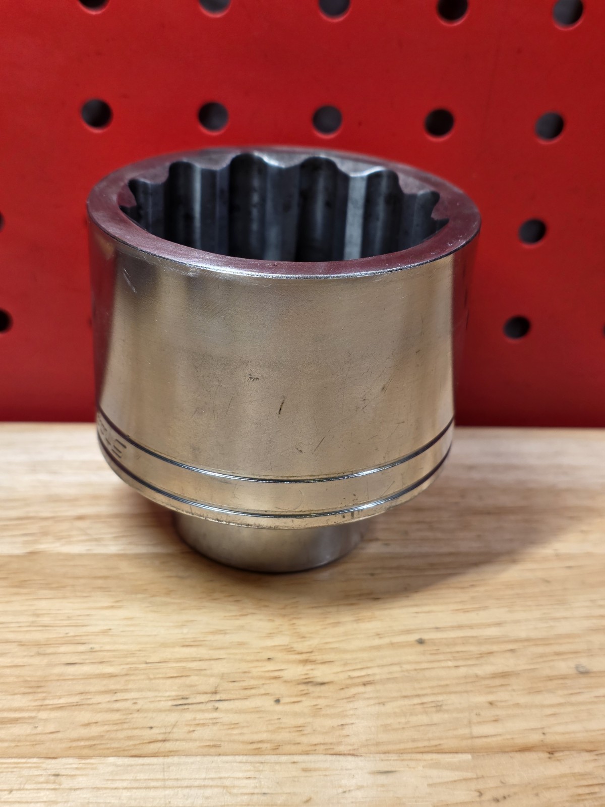 Snap-on Tools LDH682 2-1/8″ 3/4″ Drive 12-Point Shallow Socket See Details