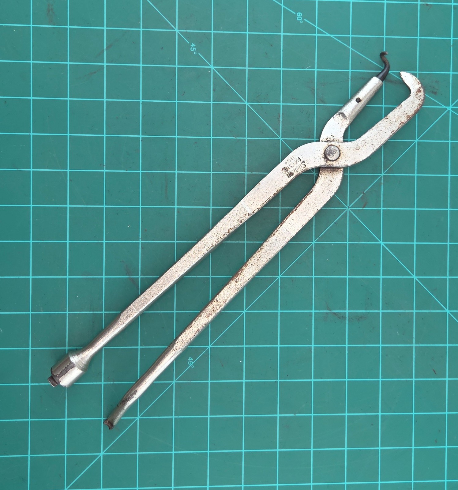 Snap On Tools 131A Drum Brake Spring Pliers