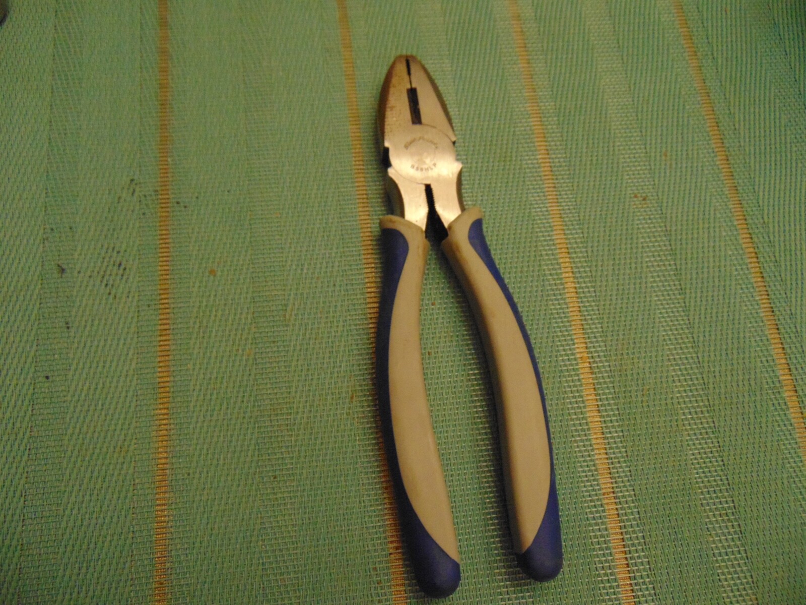 Blue Point by Snap On Linesman Pliers Soft Grip B58HLP tools