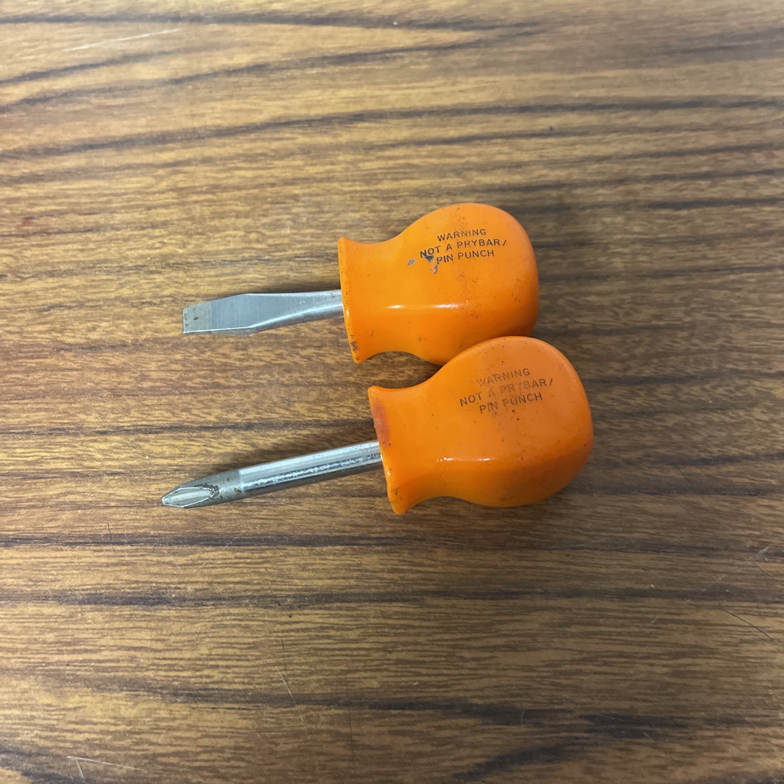 Snap On Bright Orange Stubby Screwdrivers USA SSDP22 Phillips and SSD1 Flat Head