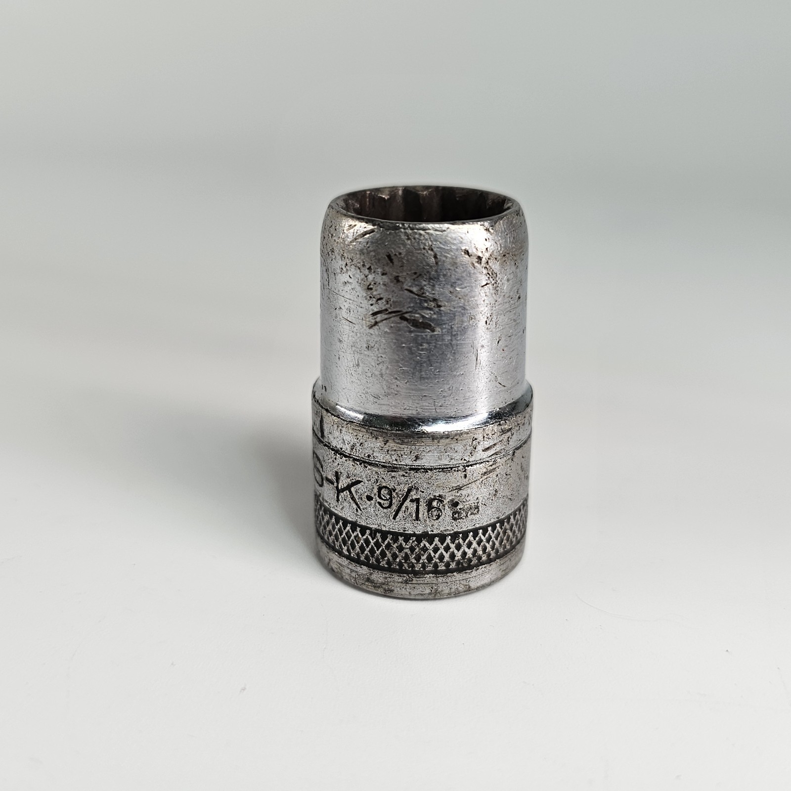 SK Hand Tools 40118 1/2″ Dr. 9/16″ 6pt Standard Fractional Chrome Socket