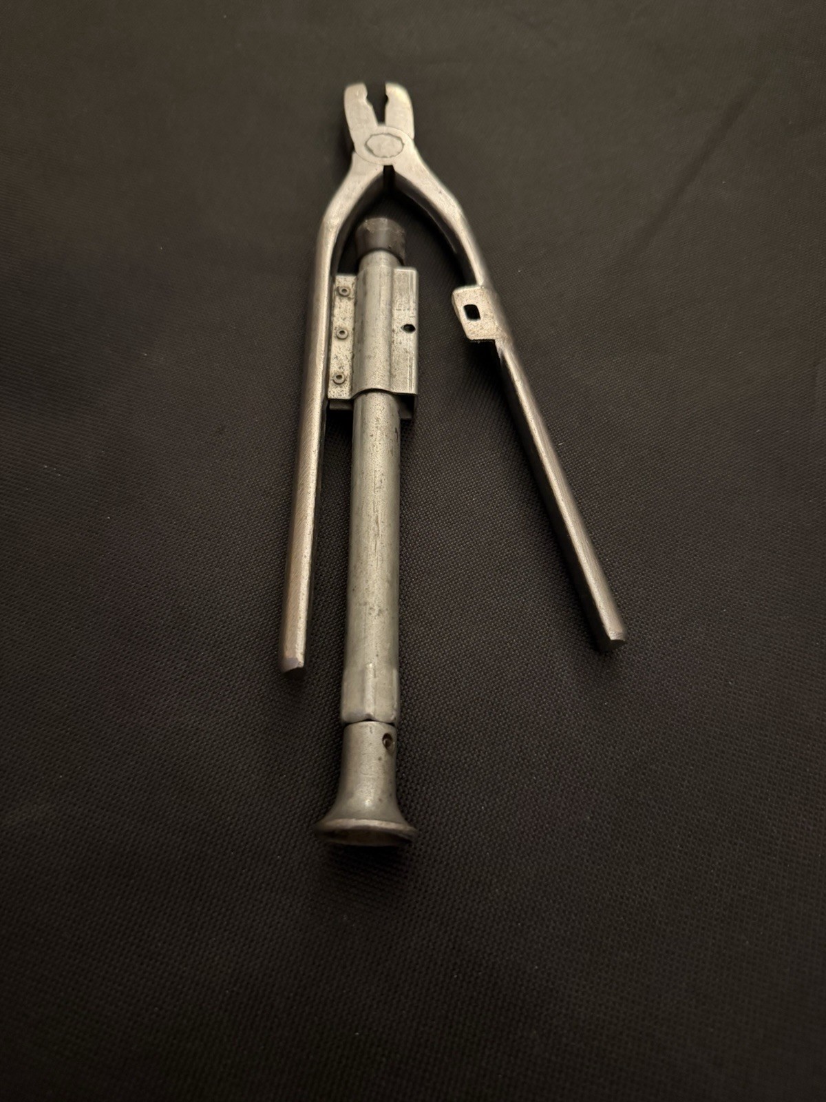 MILBAR 12″ TWIST SAFETY WIRE PLIERS