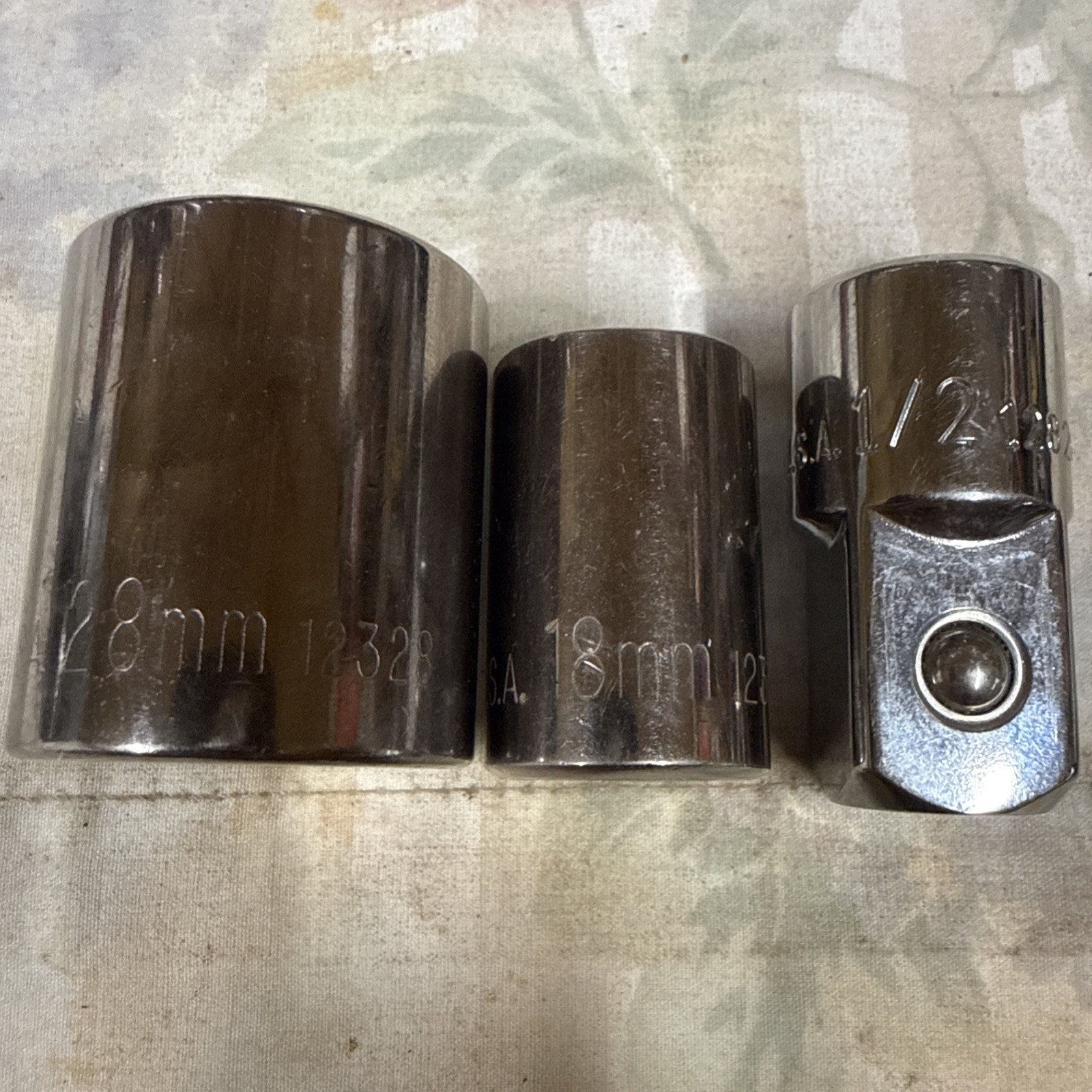 True craft, Chrome Vanadium 3/4”dr/ Allen 1/2” Drive Sockets. 5 Exc. Sockets