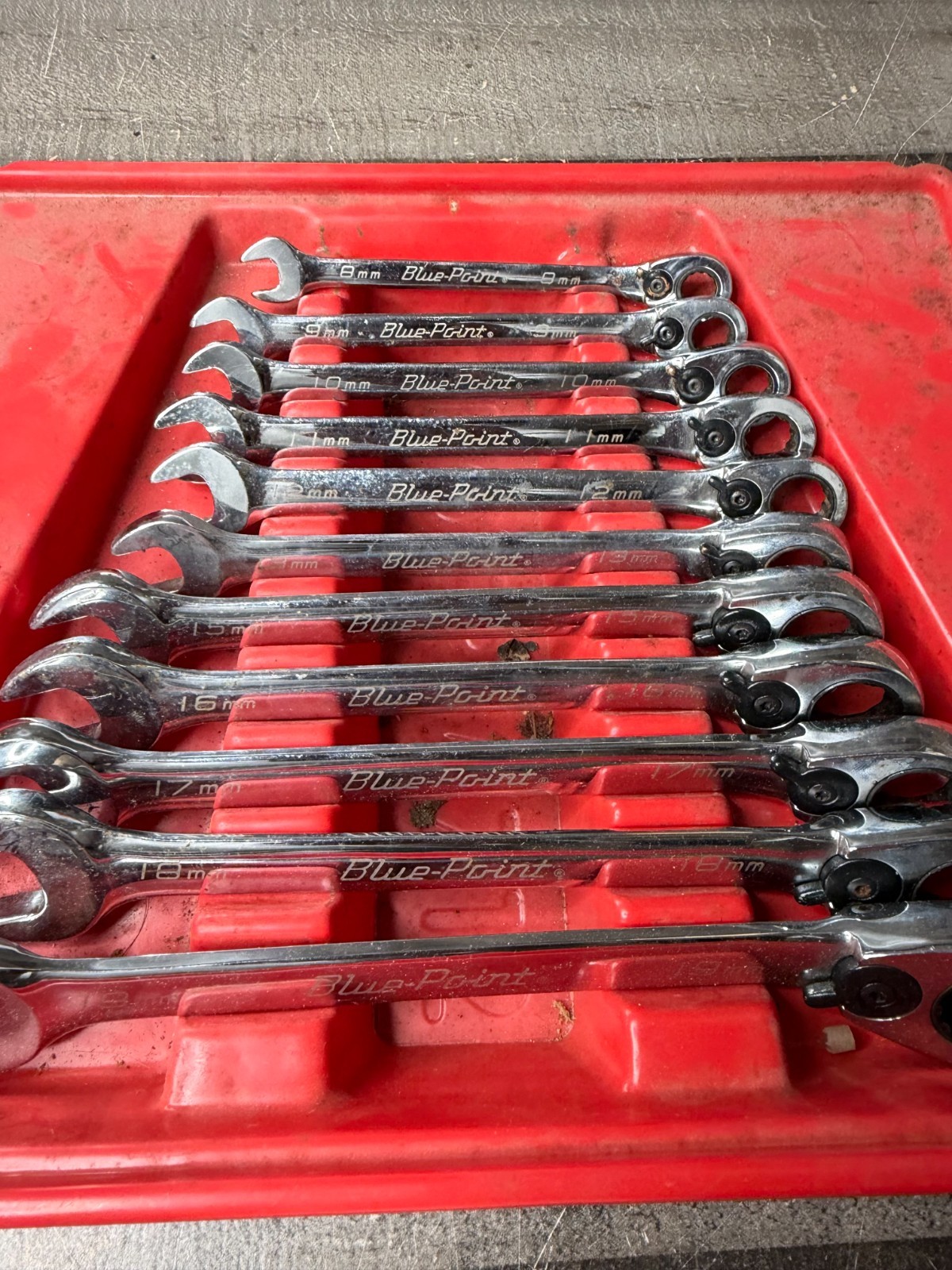 Blue-Point BOERM712 12pc Metric Ratcheting Combination Wrench Set 8-19mm