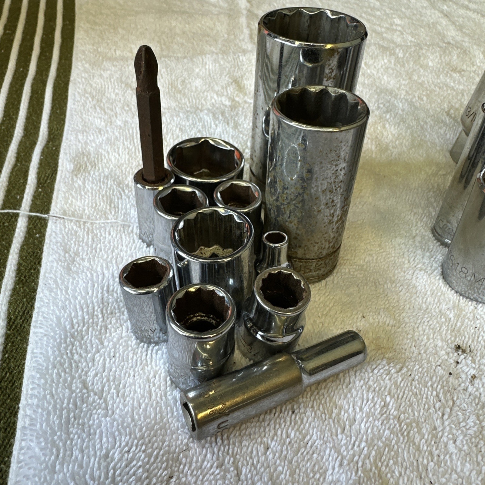 Lot Of Assorted Sockets Husky Williams Powerbuilt Challenger