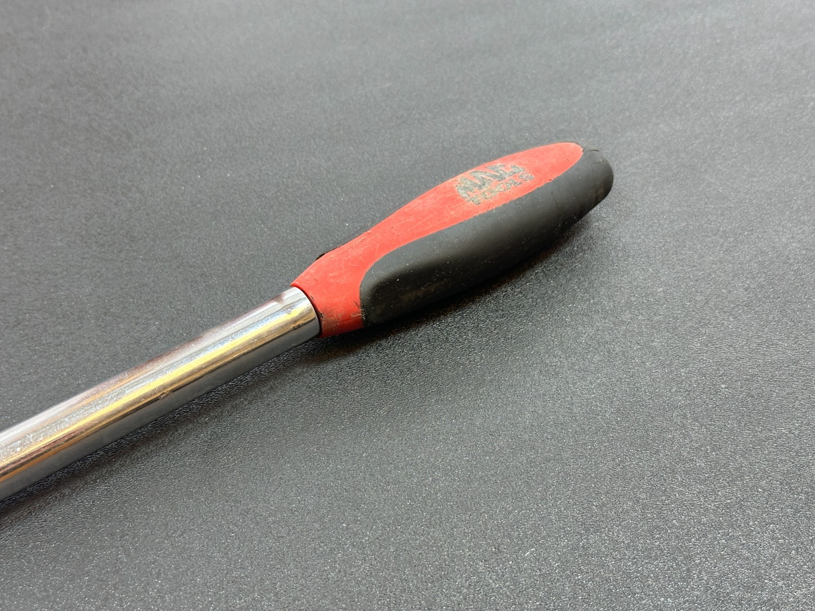 MAC Tools V18SFA Bi-Material 1/2″ Drive Breaker Bar w/ Comfort Triangular Grip