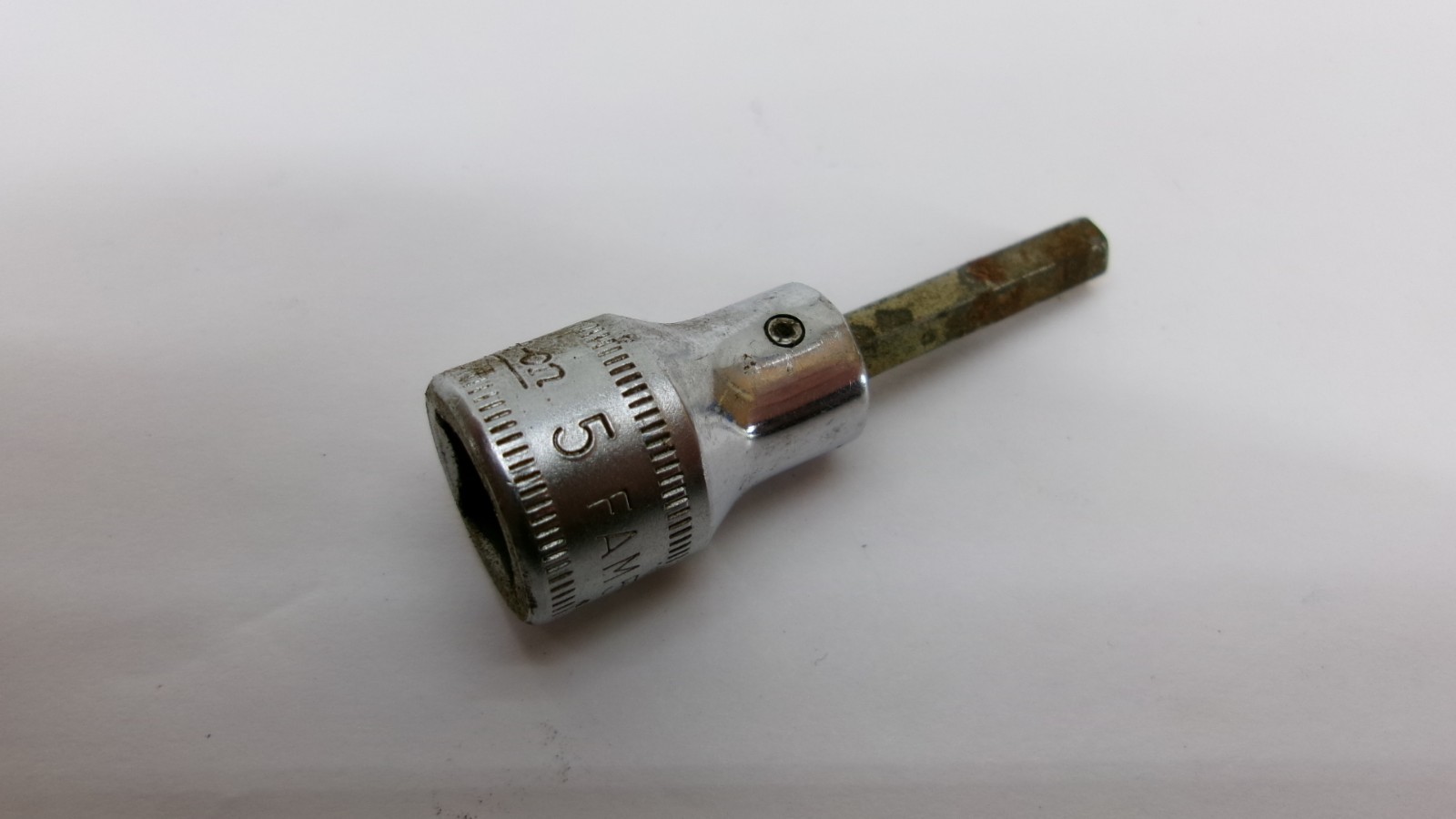 Snap-on tools USA metric 3/8″ drive 5mm Standard Hex Bit Socket FAM5A Nice!