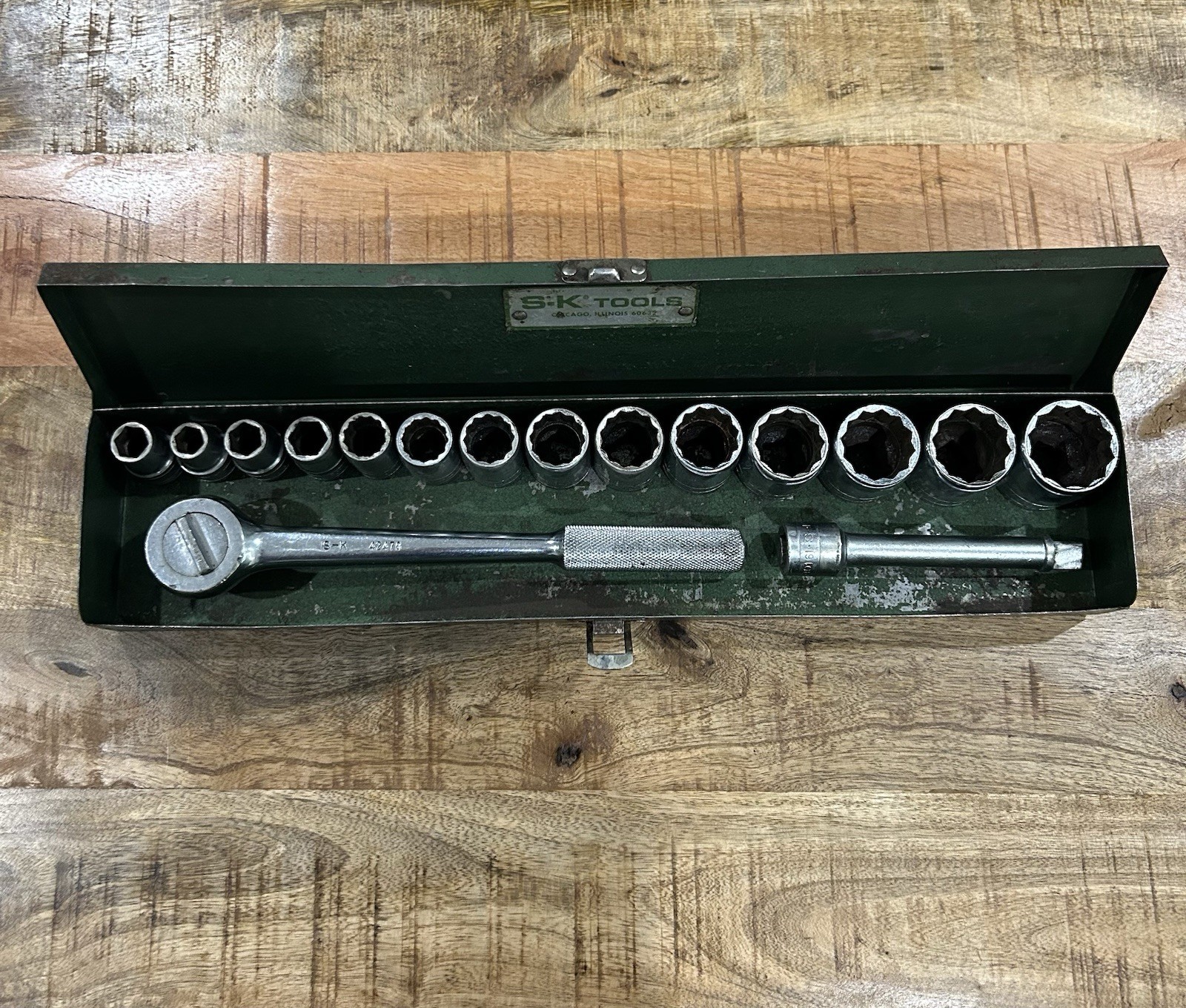 Vintage SK TOOLS 1/2″ Drive Socket Set 15pc Metal Box USA Made S-K Wayne SAE