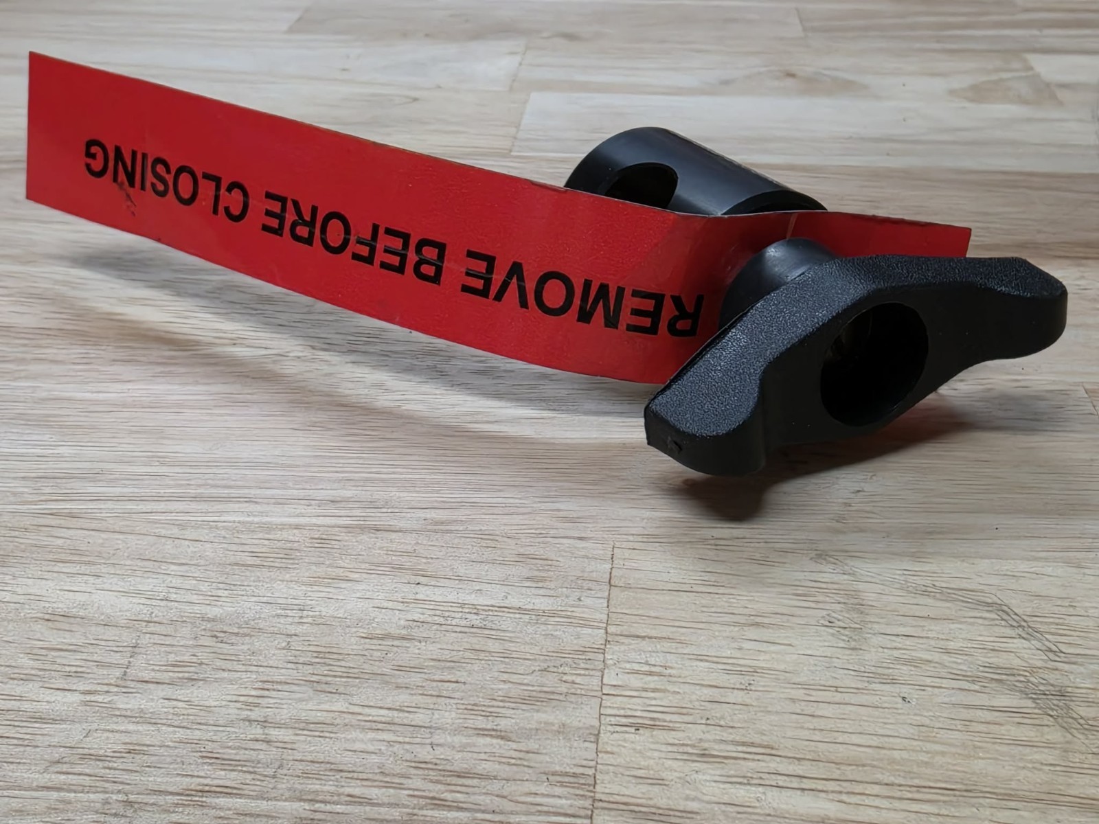 Thexton 939 Magnetic Strut Rod Lock