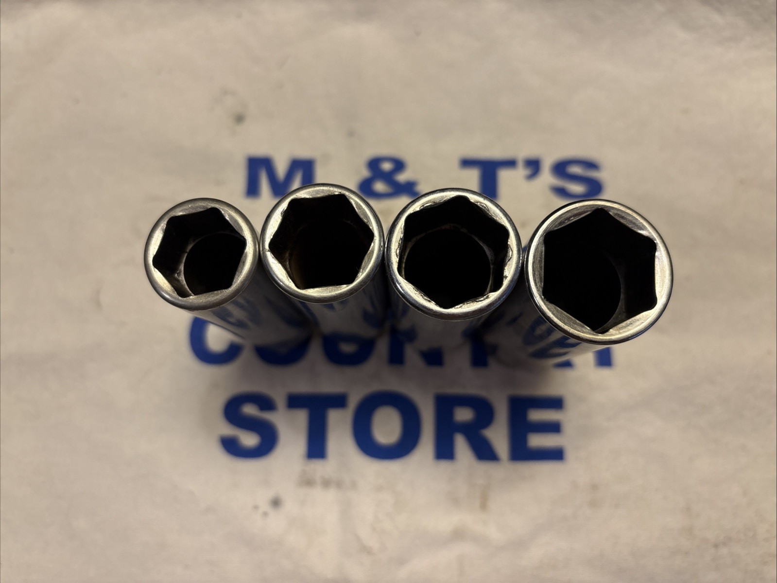 Snap-on Tools USA 1/2″ Drive 4pc 6pt SAE Deep Chrome Socket Set TS201-TS261