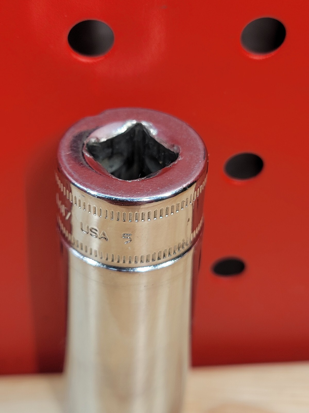 Snap-on Tools SFSM17 3/8″ Drive 17mm Metric 6-Point Deep Chrome Socket