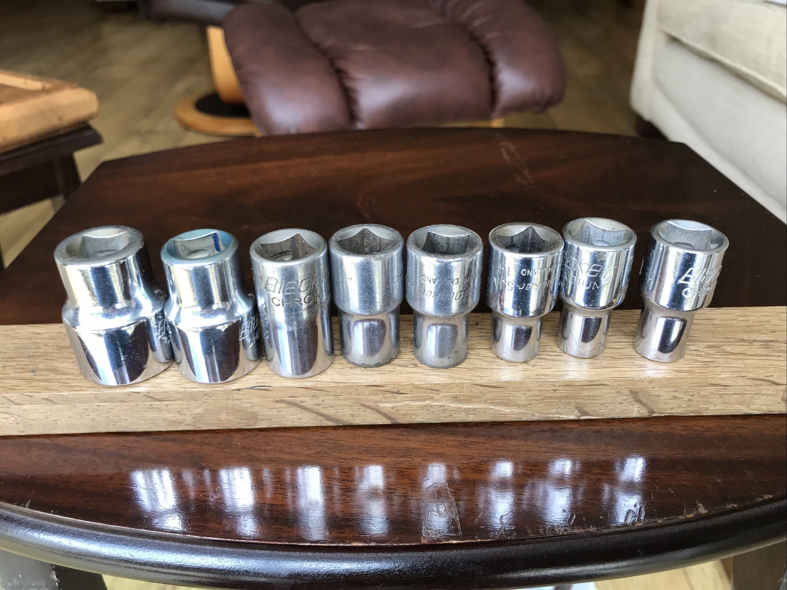 8 Vintage Black & Decker Sockets 15/16” To 7/16” AF & 11 mm With 1/2” Drive.