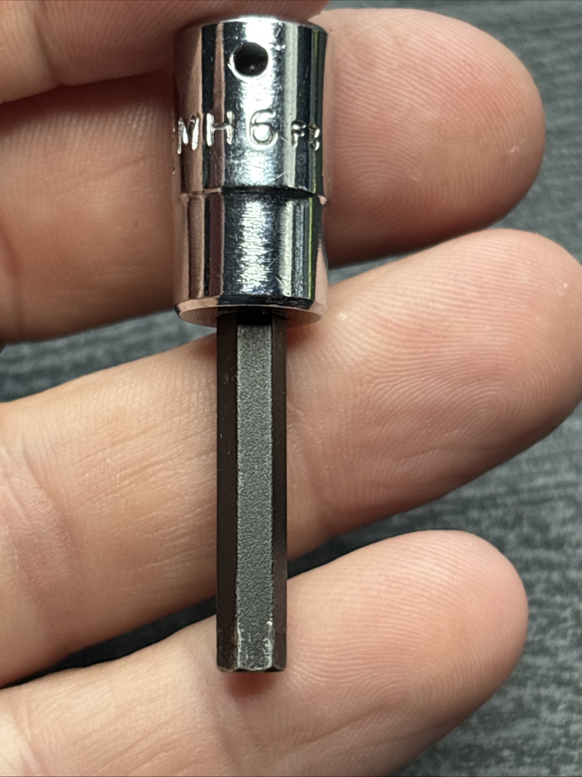 USED, MAC TOOLS » 3/16IN. » 1/4 IN. DR. HEX SOCKET, PART #MH6 , USA