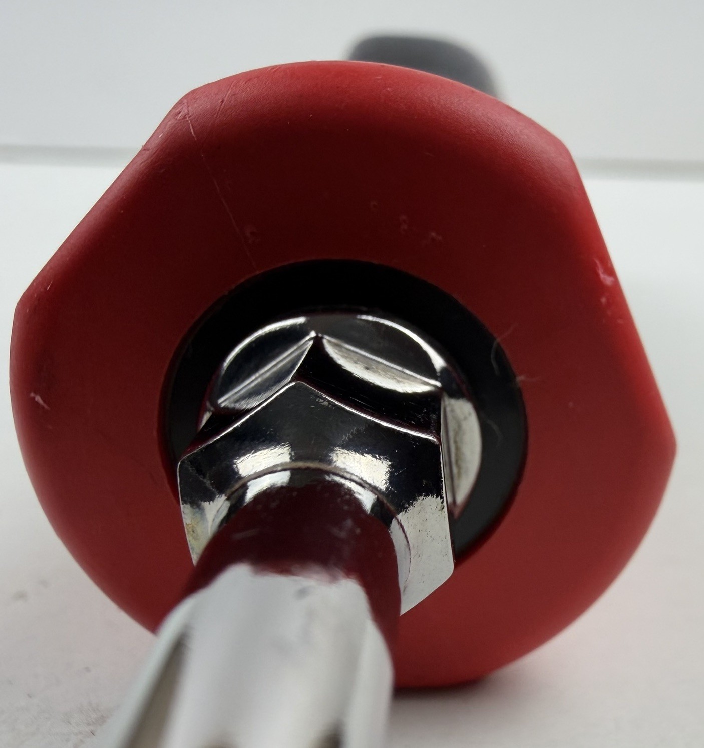 Snap-on T30 Torx Red Instinct Soft Grip 8-7/8″ Long Screwdriver SGDTX430B Red
