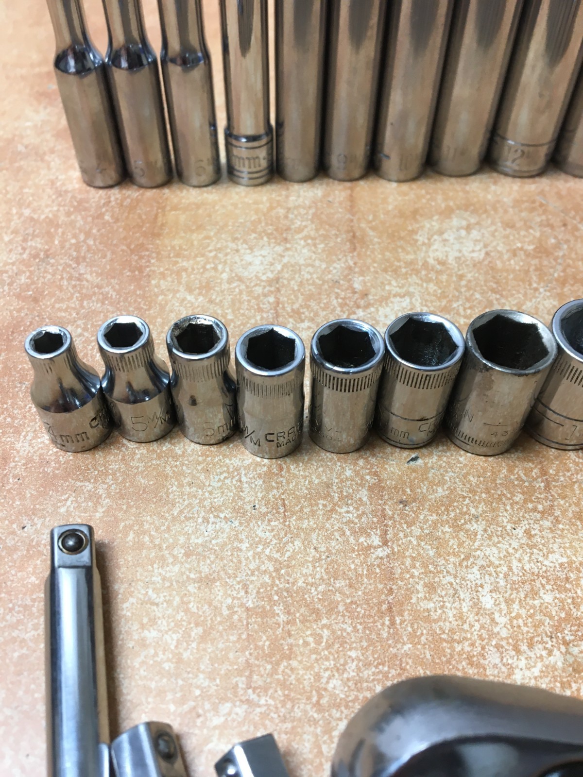 Craftsman USA 26 Pc 1/4″ Drive 6 Point Metric Deep And Shallow Socket Set