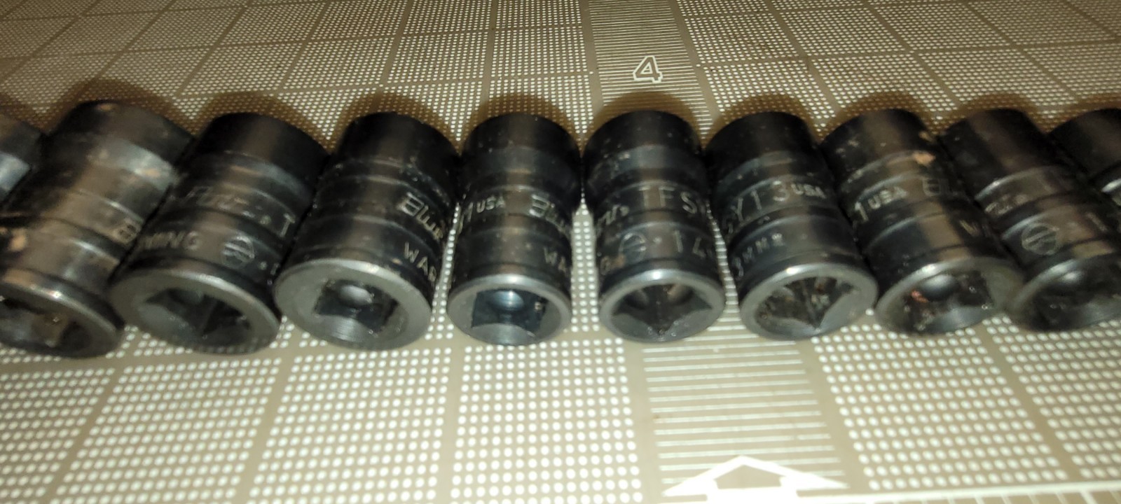 TFSY 13 pc 3/8″ Drive Metric / SAE Shallow Twist Impact Socket Set Blue-Point