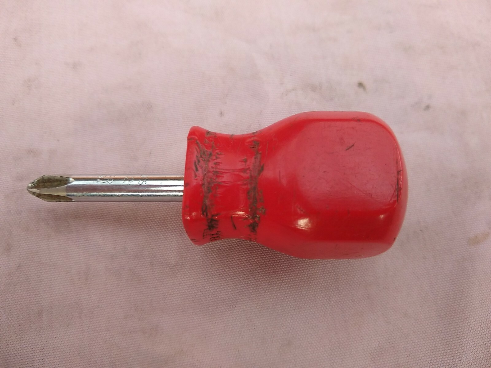 Mac Tools P212XA Philips Stubby Red Hard Handle Screwdriver