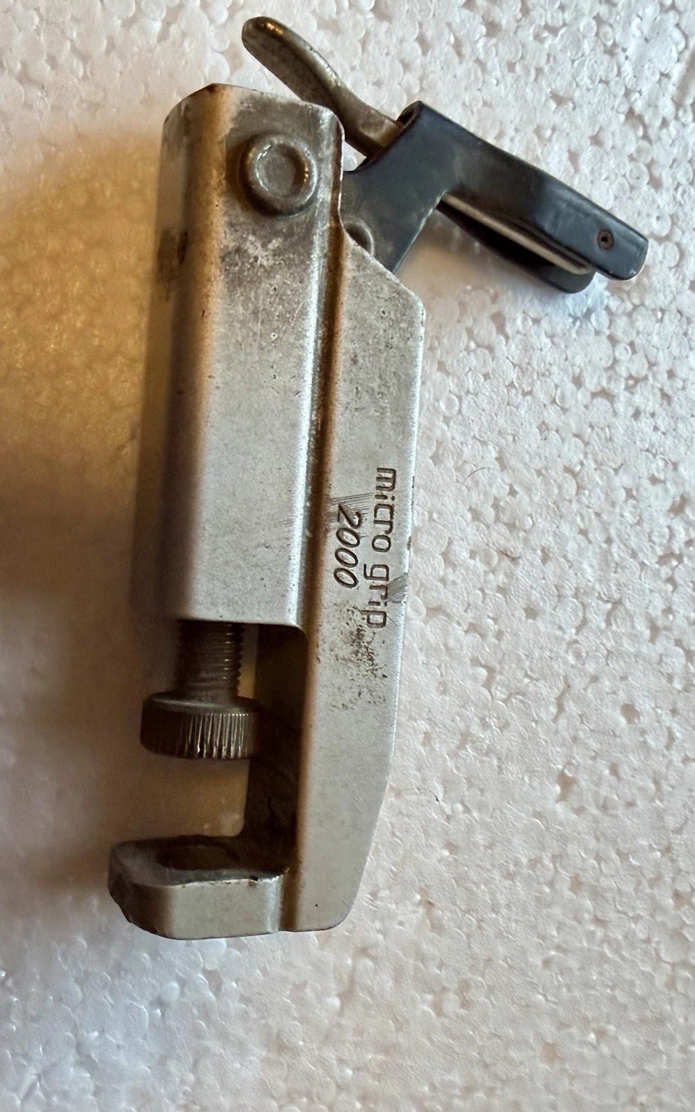 2 BluePoint Rare Micro Grip Welding Locking Sheet Metal Clamps Part# MG2000 VGC