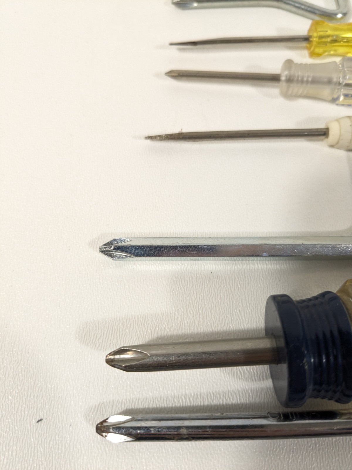 Lot of 8 VTG Mixed Phillips Flat Head Screwdrivers Various Sizes Hardware Tools