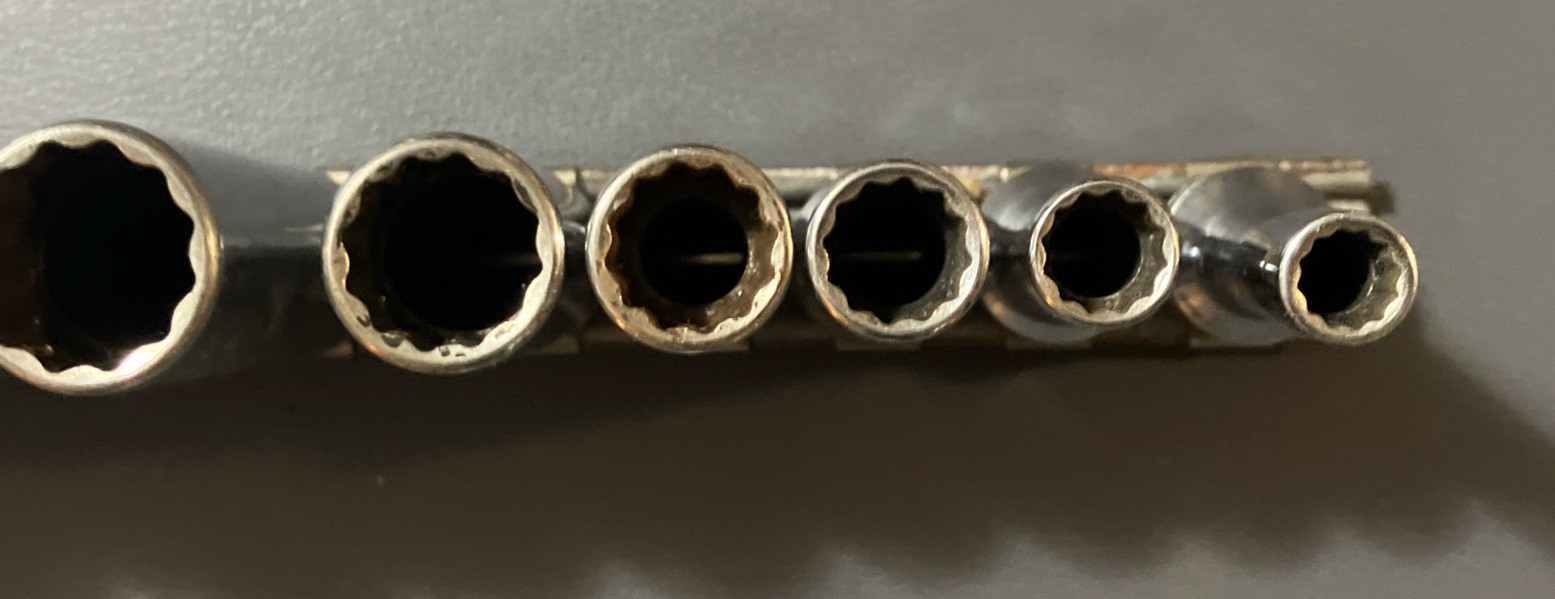 SNAP-ON 3/8” Drive 12 Point Deep Socket Set ~ 13 Piece (1” To 1/4” ) On Clip